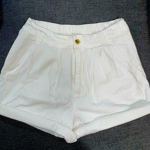 white high rise shorts